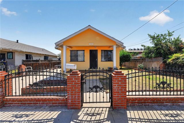 8000 Lou Dillon Avenue, Los Angeles, CA 90001