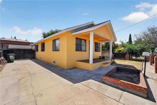 8000 Lou Dillon Avenue, Los Angeles, CA 90001