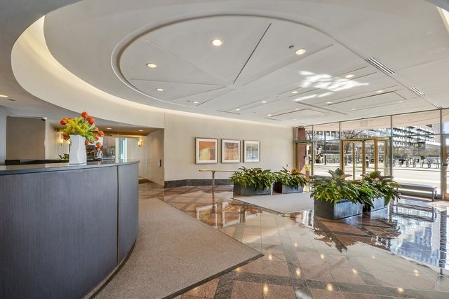 440 N McClurg Court 504, Chicago, IL 60611