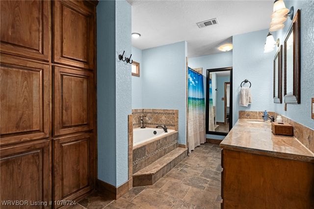 2702 Rambo Circle, Lavaca, AR 72941