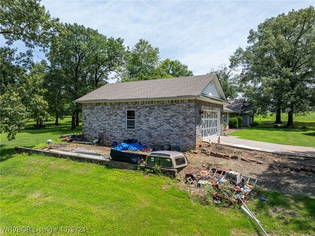 2702 Rambo Circle, Lavaca, AR 72941