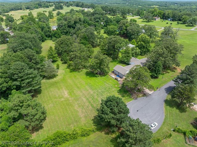2702 Rambo Circle, Lavaca, AR 72941