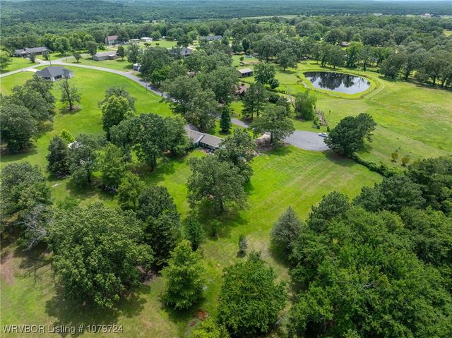 2702 Rambo Circle, Lavaca, AR 72941