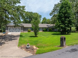 2702 Rambo Circle, Lavaca, AR 72941