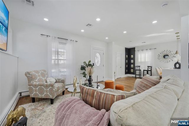 100 Brook Avenue, Englewood, NJ 07631