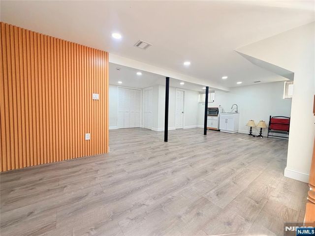 100 Brook Avenue, Englewood, NJ 07631