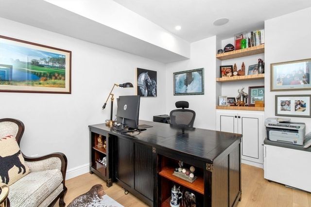 102 Saint Botolph St, Boston, MA 02115