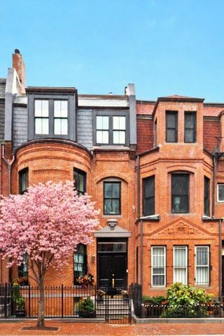 102 Saint Botolph St, Boston, MA 02115