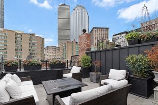 102 Saint Botolph St, Boston, MA 02115