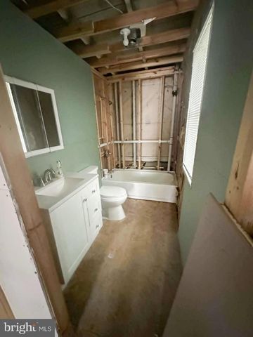 1808 EAST AVE, Baltimore, MD 21222