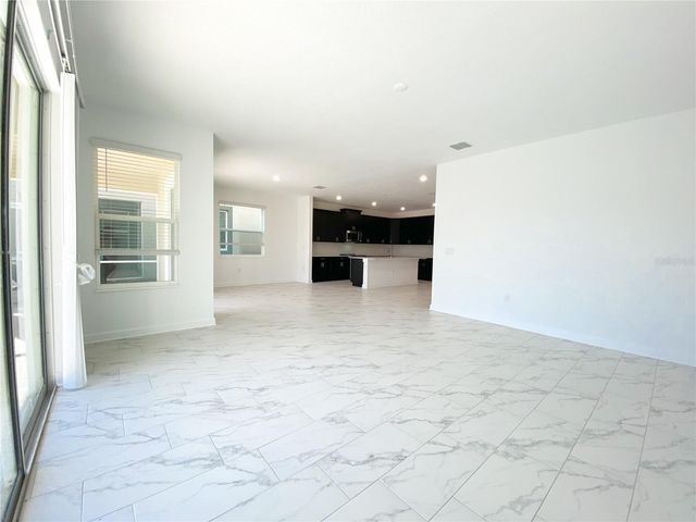 977 LEADER STREET, Davenport, FL 33896