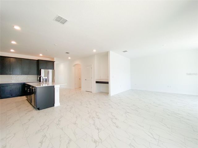 977 LEADER STREET, Davenport, FL 33896