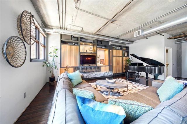 877 Island Avenue 512, San Diego, CA 92101