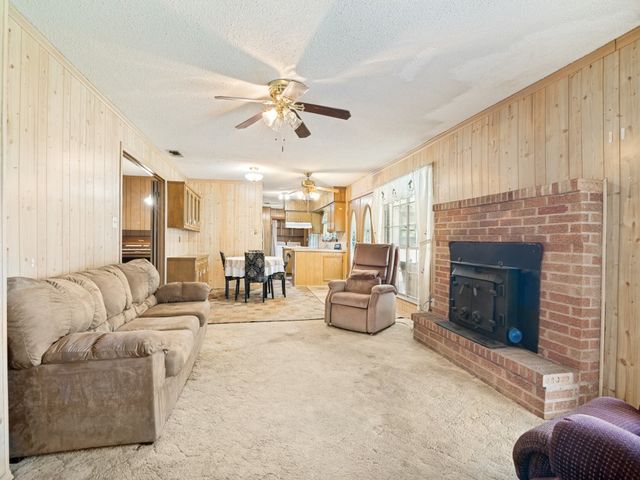 1081 Wright Street, Terrell, TX 75160
