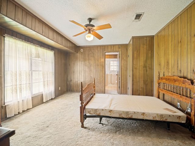 1081 Wright Street, Terrell, TX 75160