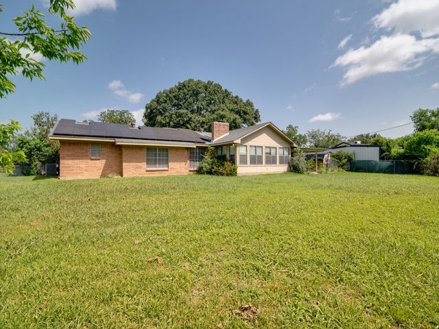 1081 Wright Street, Terrell, TX 75160