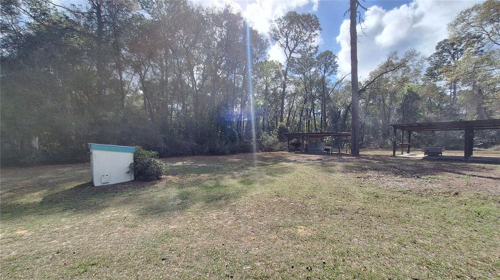 Image 34 of property listing at 23548 NE 120TH STREET, Fort Mc Coy, FL 32134