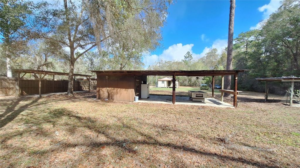 Image 37 of property listing at 23548 NE 120TH STREET, Fort Mc Coy, FL 32134