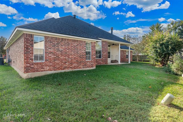 5041 Longstreet Place, Bossier City, LA 71112