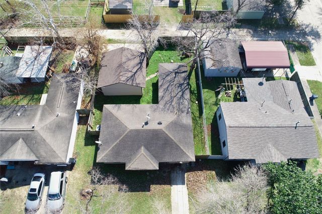 1533 2nd Avenue N, Texas City, TX 77590