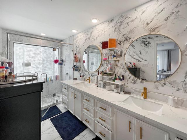 2358 Binley Drive, Houston, TX 77077