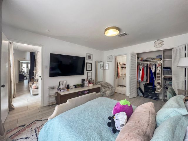 2358 Binley Drive, Houston, TX 77077