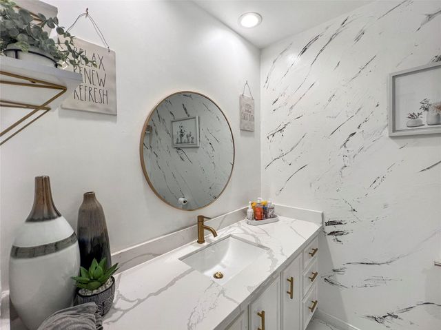 2358 Binley Drive, Houston, TX 77077