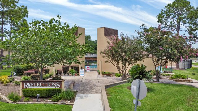 2358 Binley Drive, Houston, TX 77077