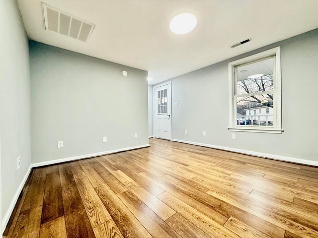 3715 Sandlewood RD, Roanoke, VA 24018