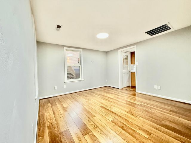 3715 Sandlewood RD, Roanoke, VA 24018