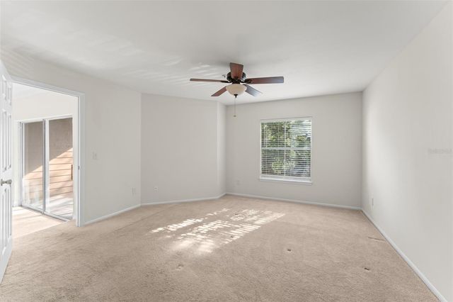 490 N PIN OAK PLACE 216, Longwood, FL 32779