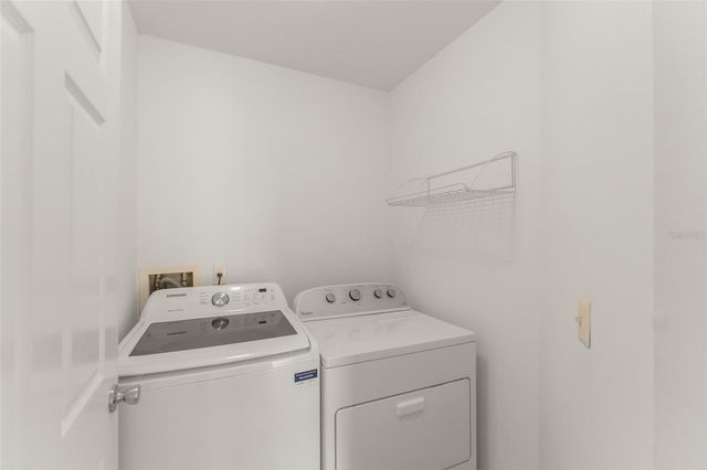 490 N PIN OAK PLACE 216, Longwood, FL 32779