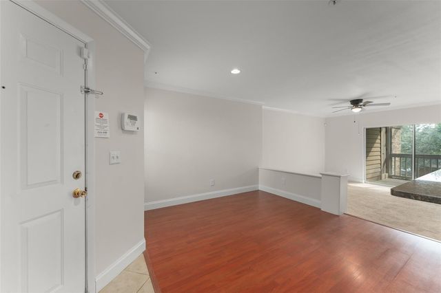 490 N PIN OAK PLACE 216, Longwood, FL 32779