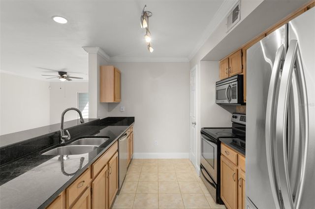 490 N PIN OAK PLACE 216, Longwood, FL 32779