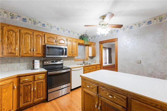 602 Oak Street, Wellsville, KS 66092
