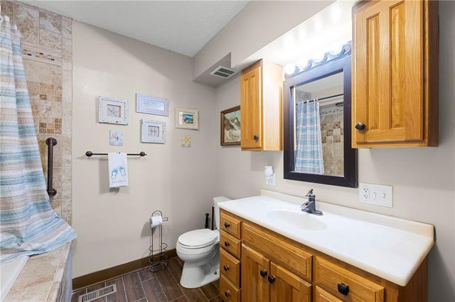 602 Oak Street, Wellsville, KS 66092