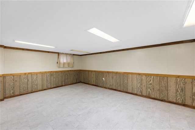 602 Oak Street, Wellsville, KS 66092