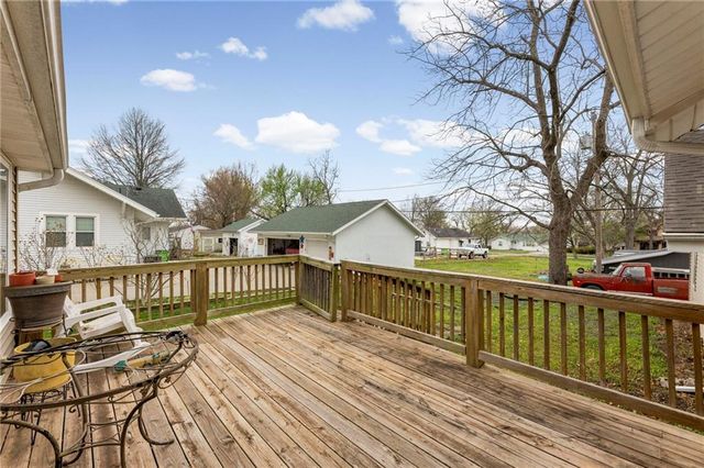602 Oak Street, Wellsville, KS 66092
