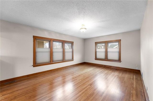 602 Oak Street, Wellsville, KS 66092