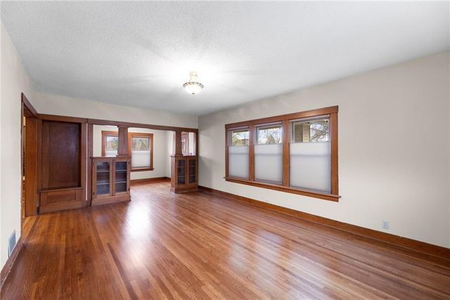 602 Oak Street, Wellsville, KS 66092