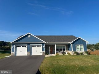 6657 OLDE PINE DR, Chambersburg, PA 17202