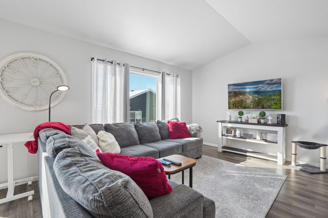 1710 67th Avenue S, Fargo, ND 58104