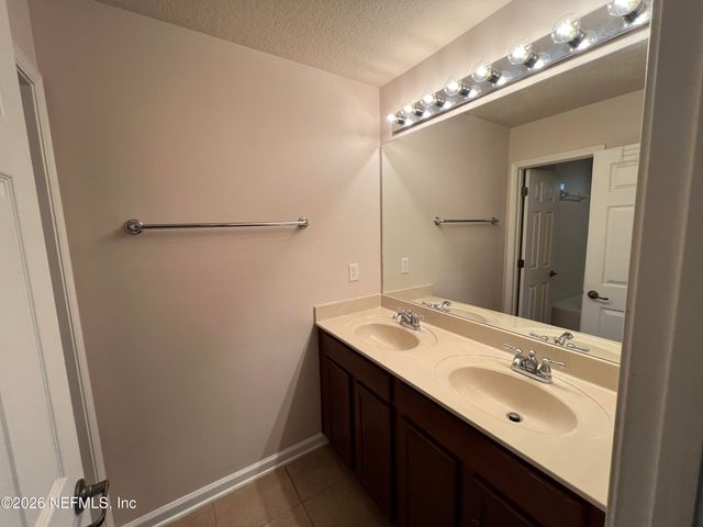 3593 HARTSFIELD FOREST Circle, Jacksonville, FL 32277