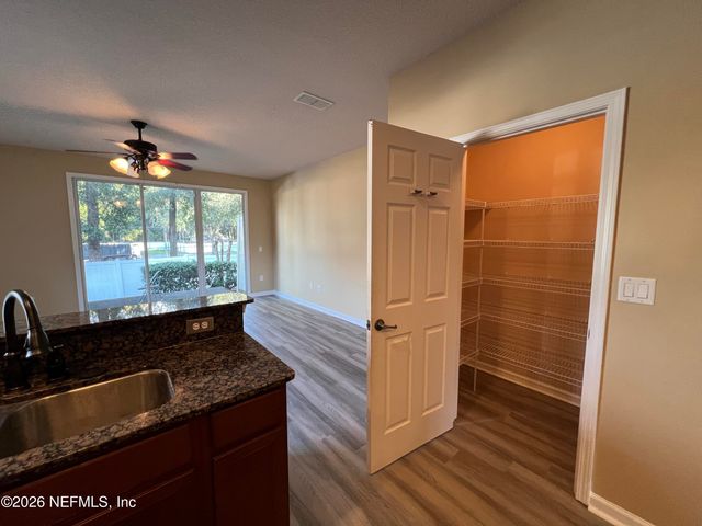 3593 HARTSFIELD FOREST Circle, Jacksonville, FL 32277