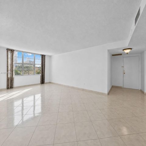 230 174th Street 404, Sunny Isles Beach, FL 33160