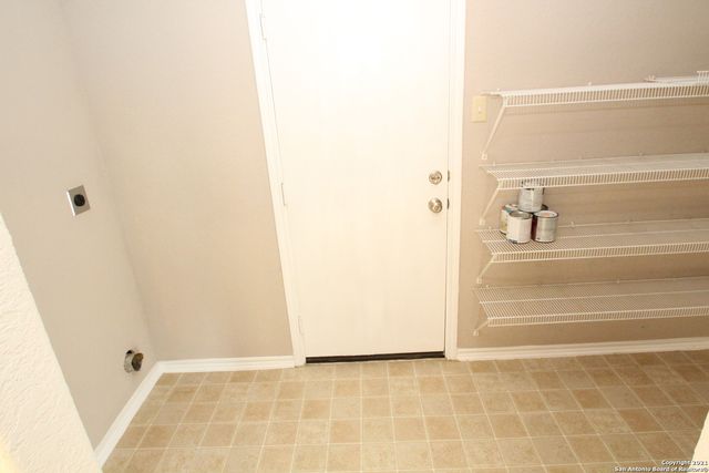 9715 AMBER LEDGE, San Antonio, TX 78245