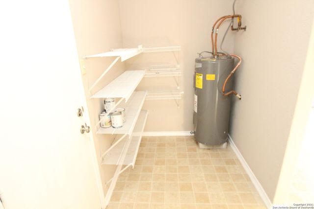 9715 AMBER LEDGE, San Antonio, TX 78245