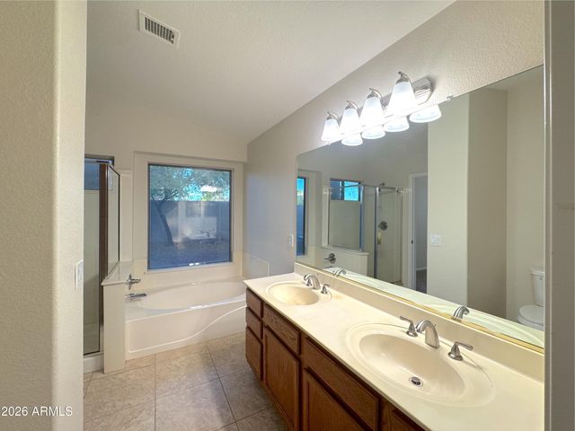 1051 S HONEYSUCKLE Lane, Gilbert, AZ 85296