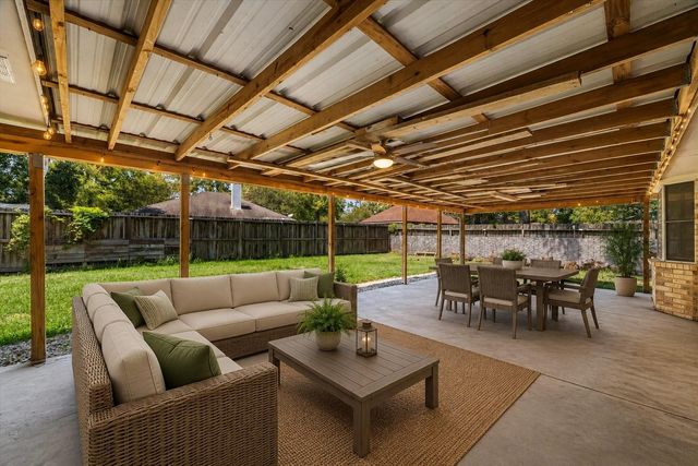 15919 Boatswain Court, Crosby, TX 77532