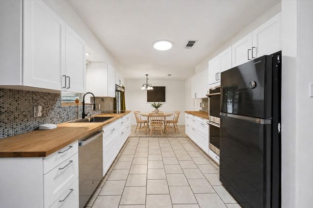 15919 Boatswain Court, Crosby, TX 77532